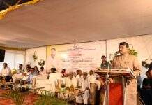 वने ही धनापेक्षाही मौल्यवान – वनमंत्री सुधीर मुनगंटीवार ;रामबाग वन वसाहती मध्ये रस्ते व नाली बांधकामाचे भूमिपूजन